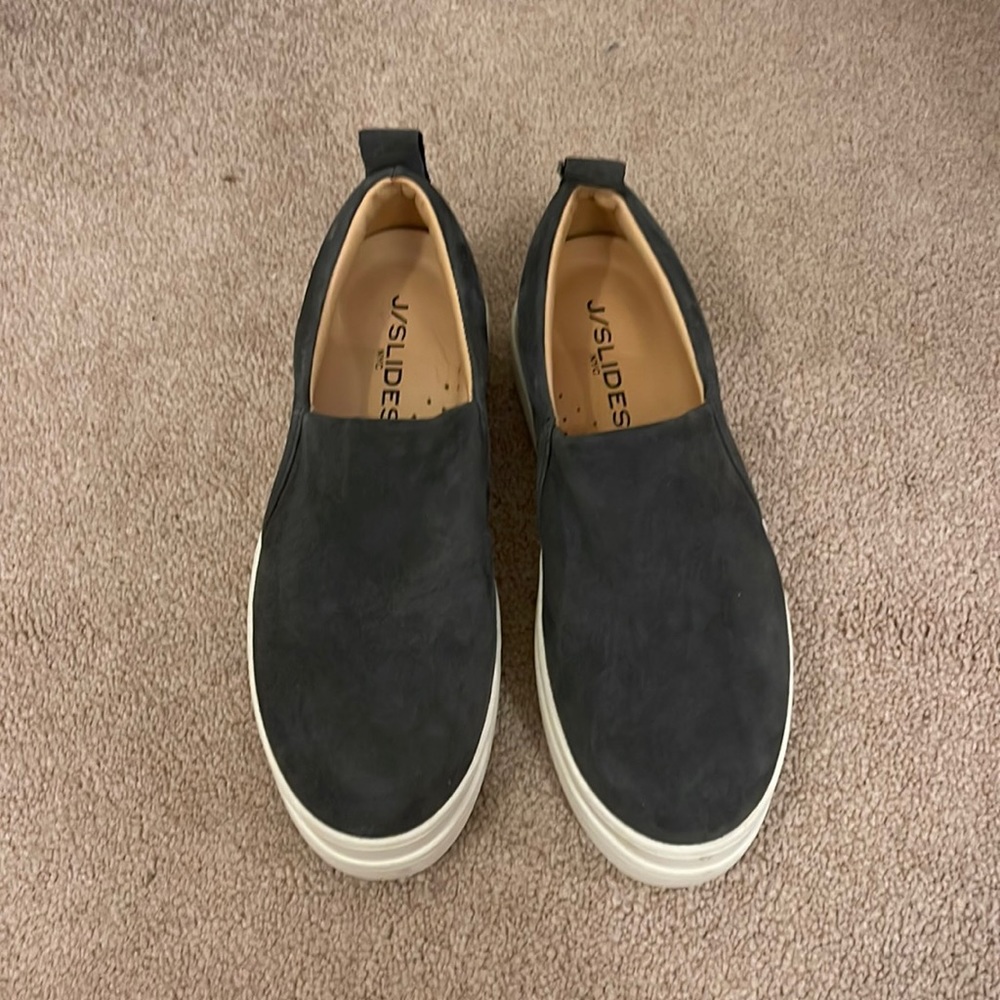Almost new, gray,J/slide size 5.5